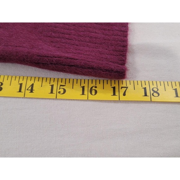 C By Bloomingdales 100% 2 Ply Cashmere Wine Color V Neck Cardigan L - Picture 10 of 10